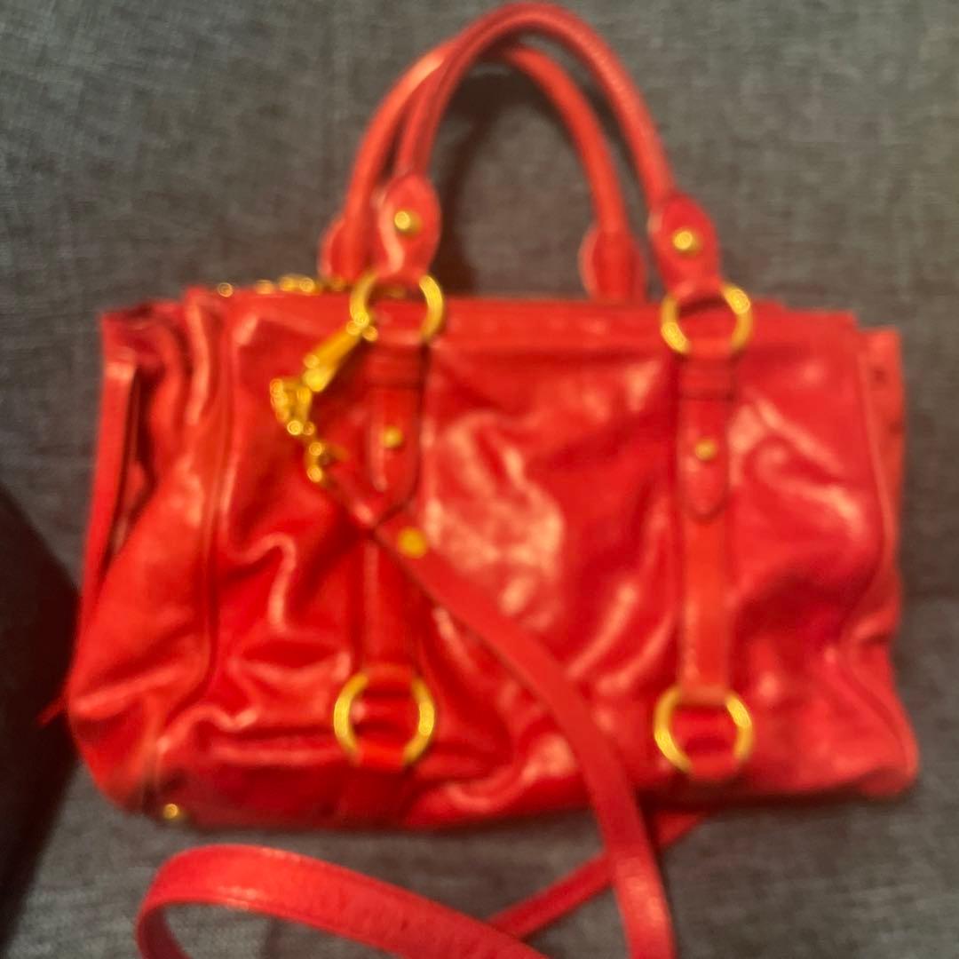 ⭐︎たか⭐︎ミュウミュウmiumiu バッグ　赤