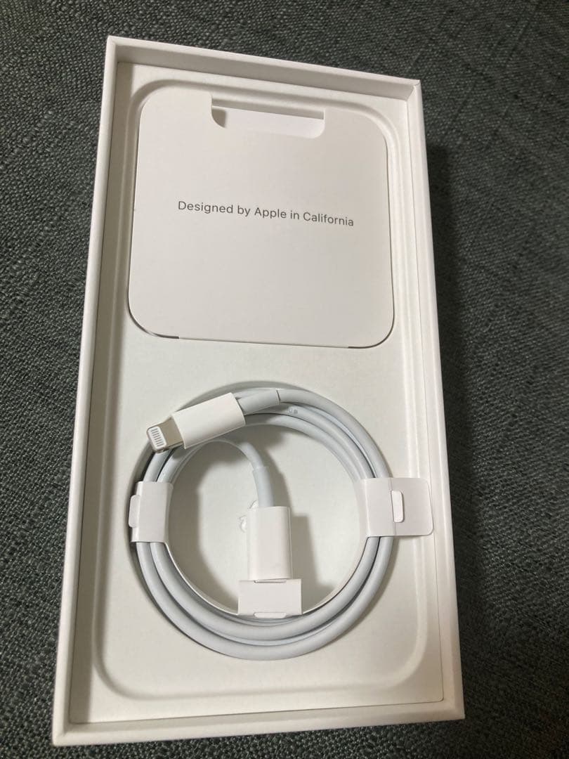 Apple iPhone13 256GB バッテリー100%