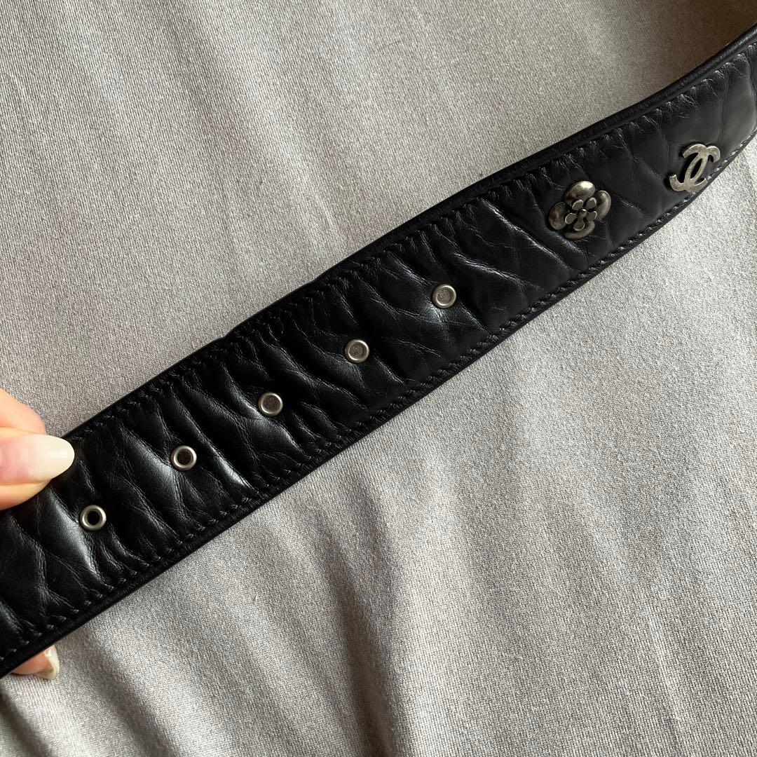 CHANEL ブラックレザー ベルト スタッズ付き　訳あり