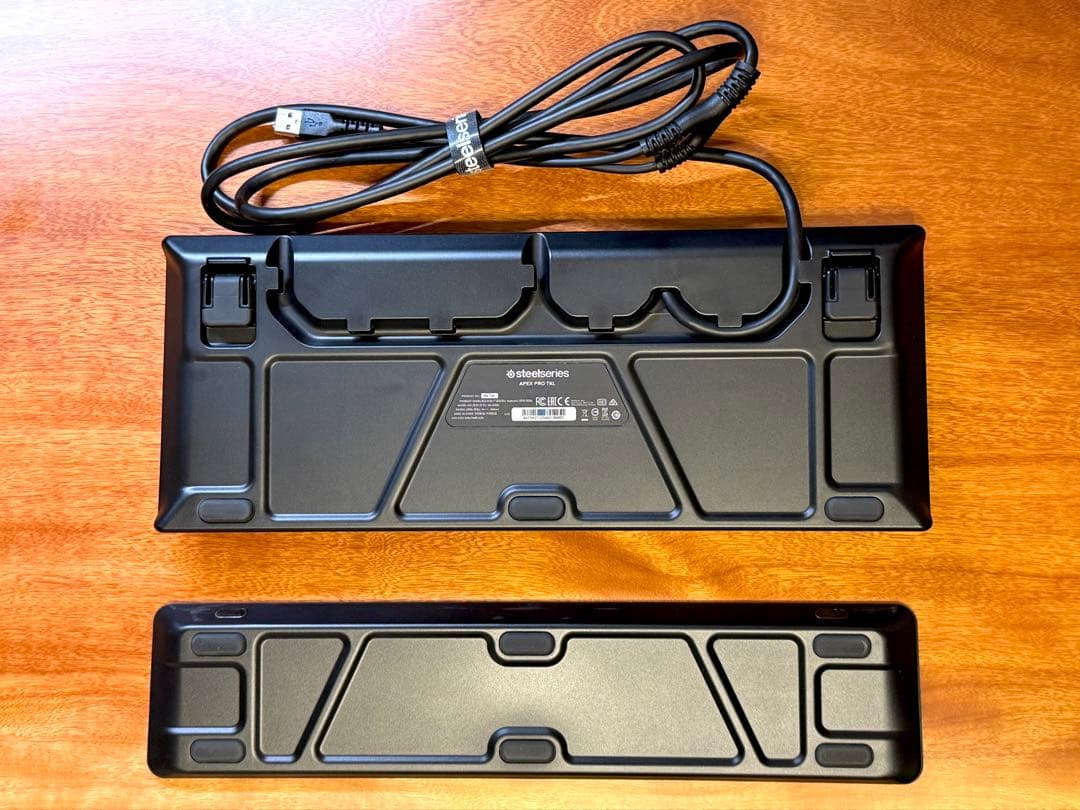 steel series APEX PRO TK(US) + 純正白キーキャップ