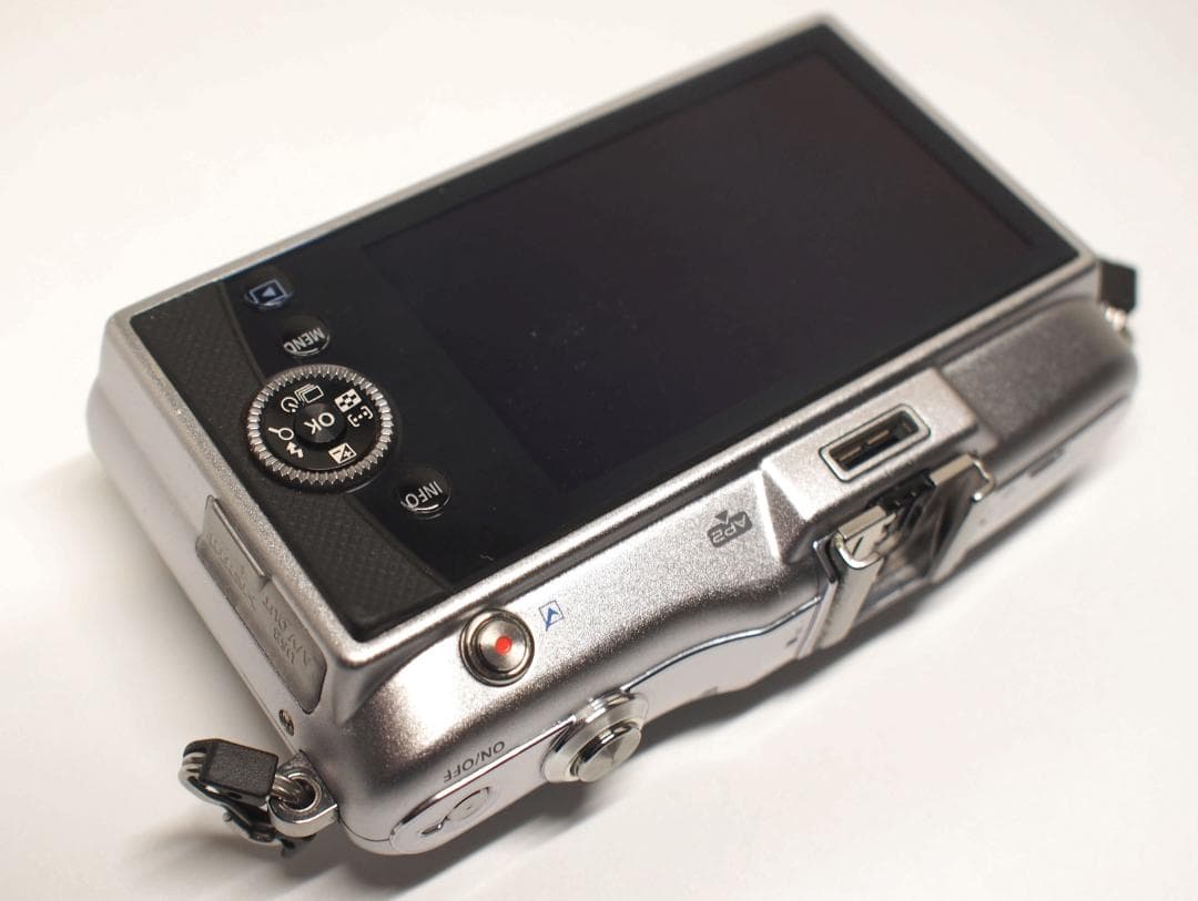 OLYMPUS PEN Mini E-PM1 シルバー