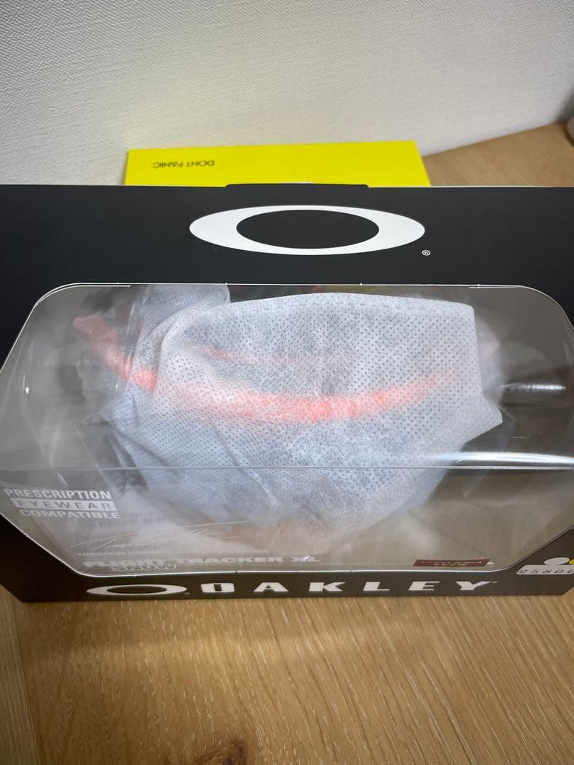 OAKLEY オークリー　スノーゴーグル　フライトトラッカーXL限定新品未使用品