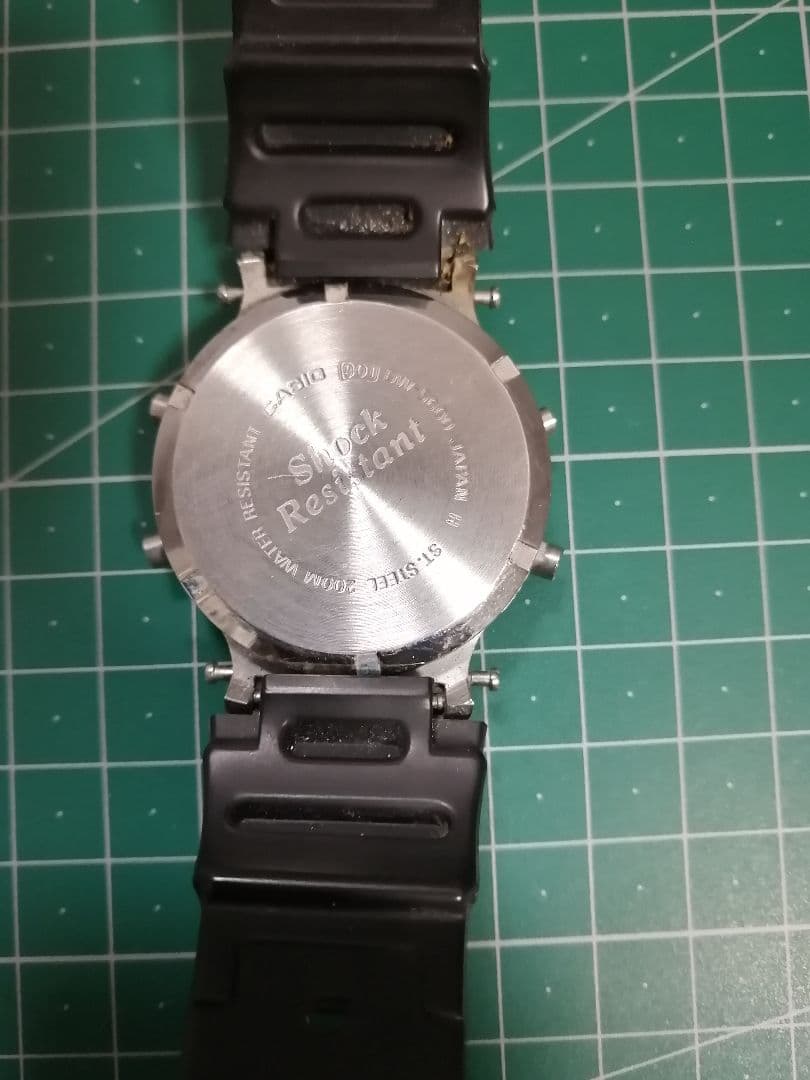 カシオ　G-shock DW-5600C 電池新品