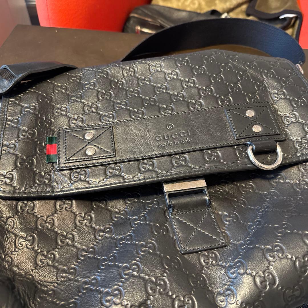 グッチ シマレザー ショルダーバック