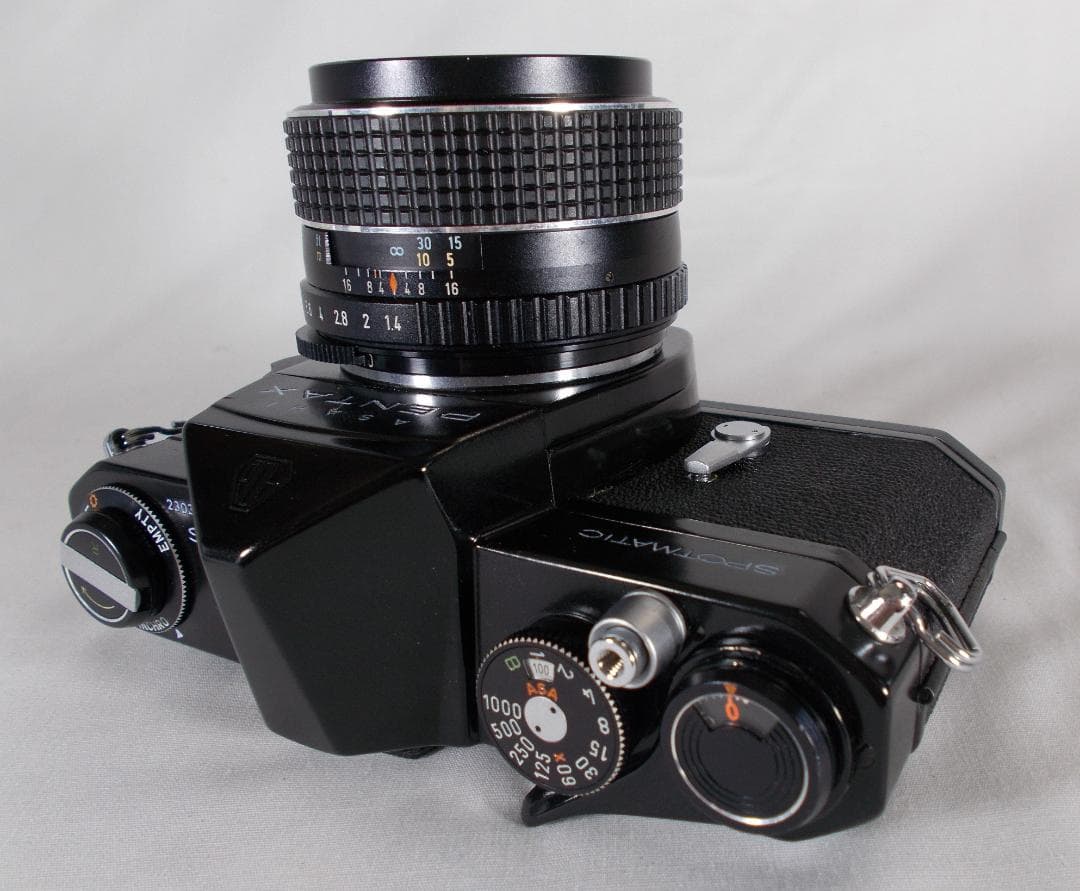 フィルムカメラ 整備済　Pentax SP　+ レンズ f/1.4　P227