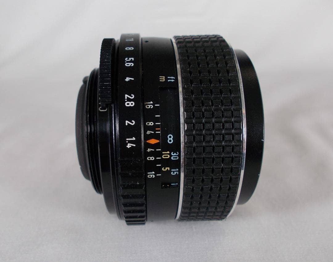 フィルムカメラ 整備済　Pentax SP　+ レンズ f/1.4　P227