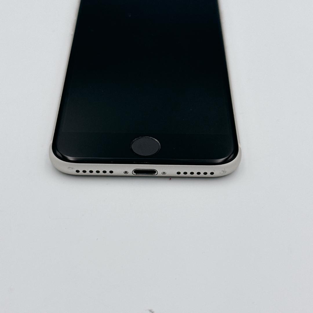 【概ね美品】iPhone SE 3 64GB SIMフリー MMYD3J/A