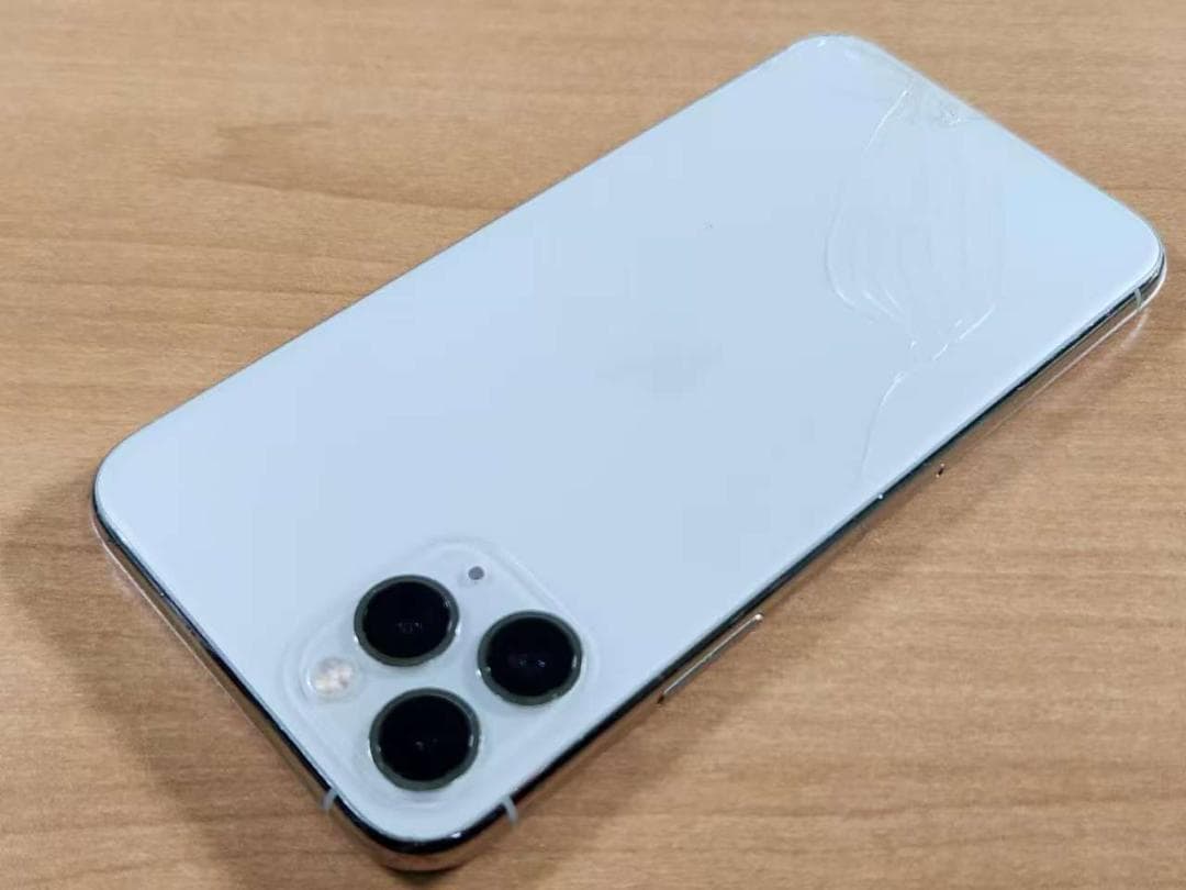 020700I iPhone 11 Pro A2215 256GB ジャンク品