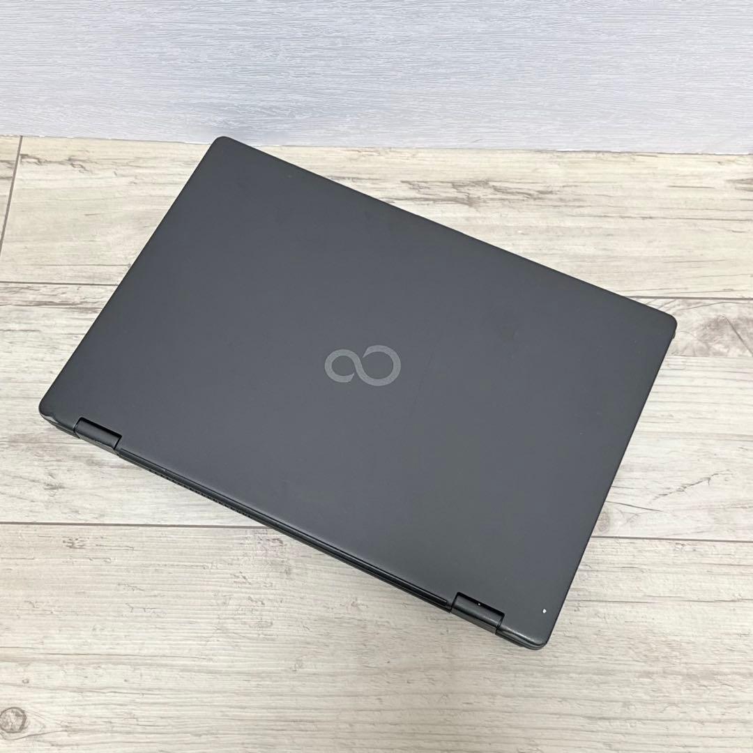 超軽量877g 2in1 富士通 第10世代i5/8GB/SSD Win11