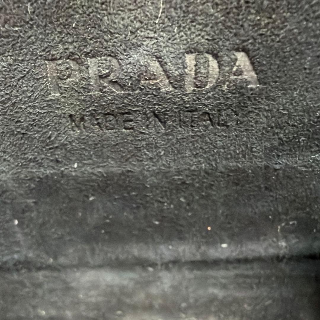 PRADA ブラックレザー キーホルダー付きケース