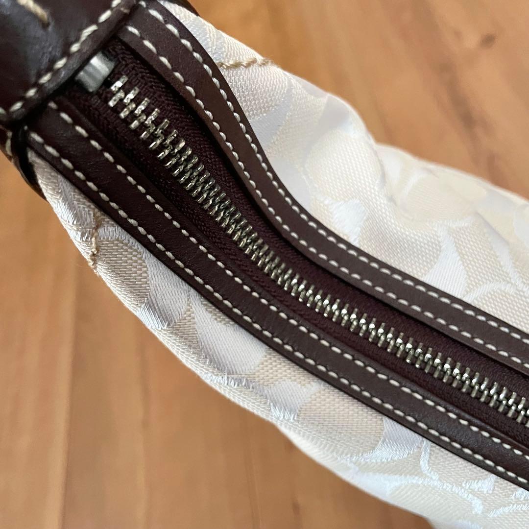 【美品】COACH ワンショルダーバッグ 10074 シグネチャー ソーホー