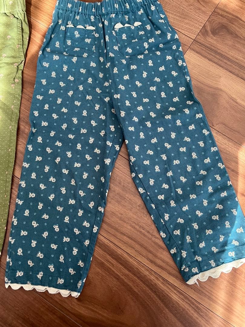 Apolina3-5y パンツ２枚 marlowe trouserとカーキ花柄