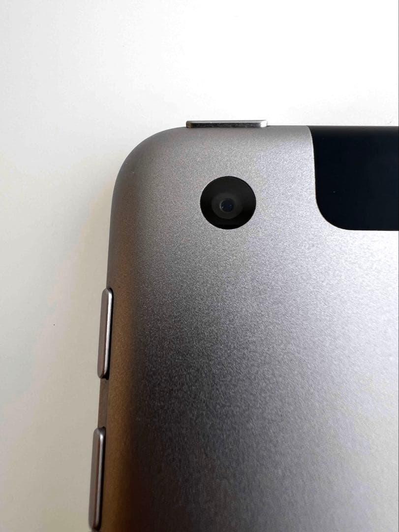 美品 iPad 第6世代 Wi-Fi 32GB スペースグレイ タブレット