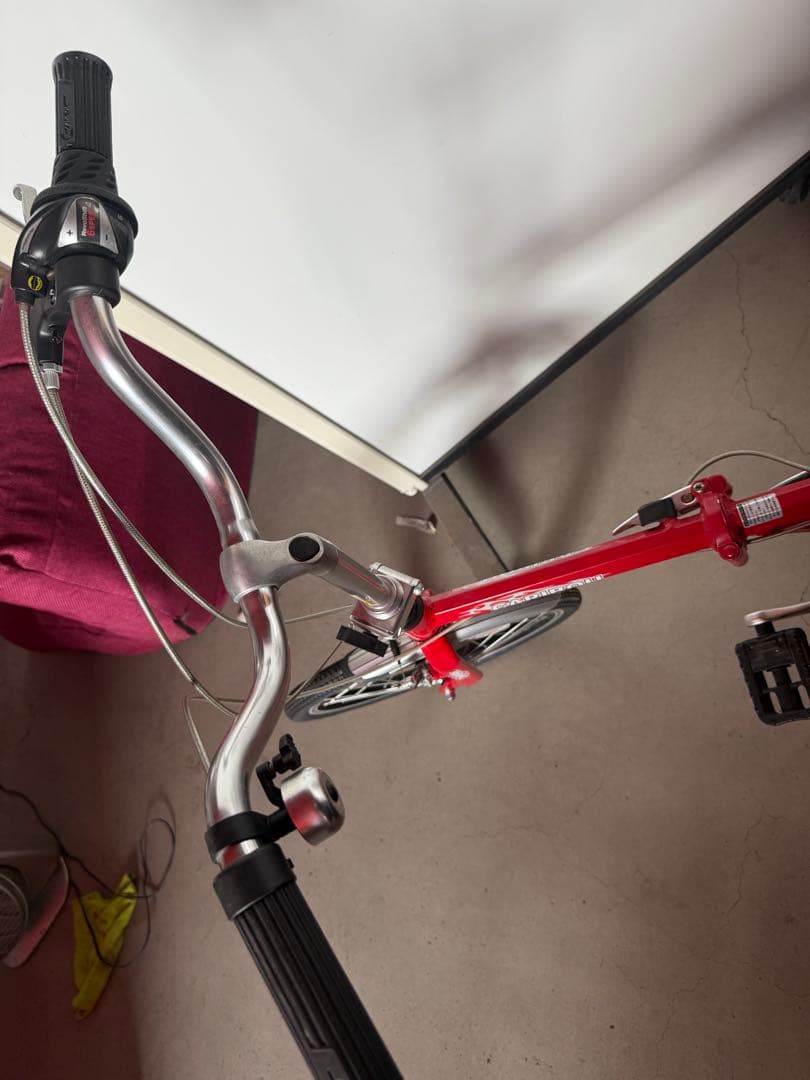 サカモトテクノ　カリブーライト・オート　ポリッシュ　6段変速　折り畳み20インチ