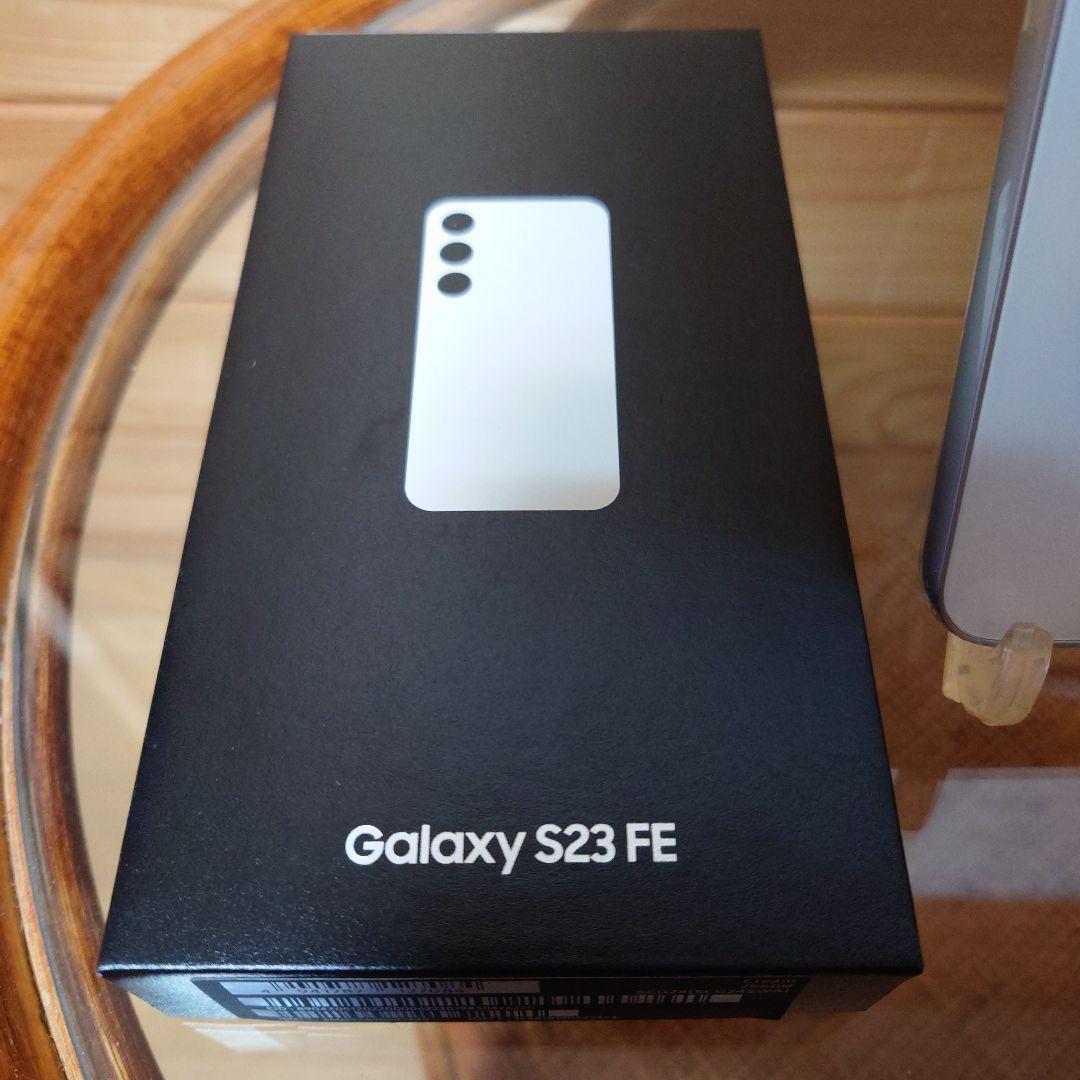 美品 Samsung Galaxy S23 FE 256gb spigenケース
