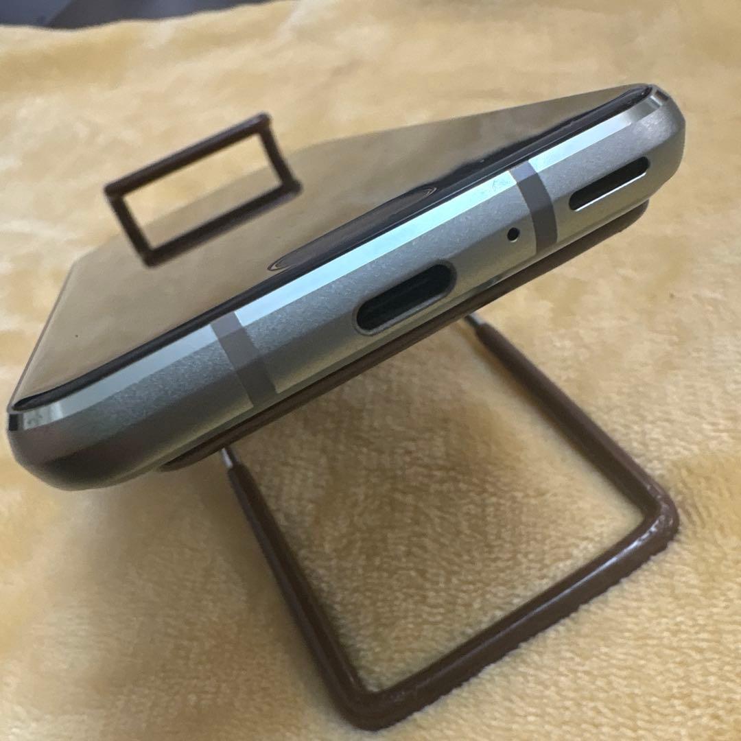 AQUOS r2 compact スモーキーグリーン