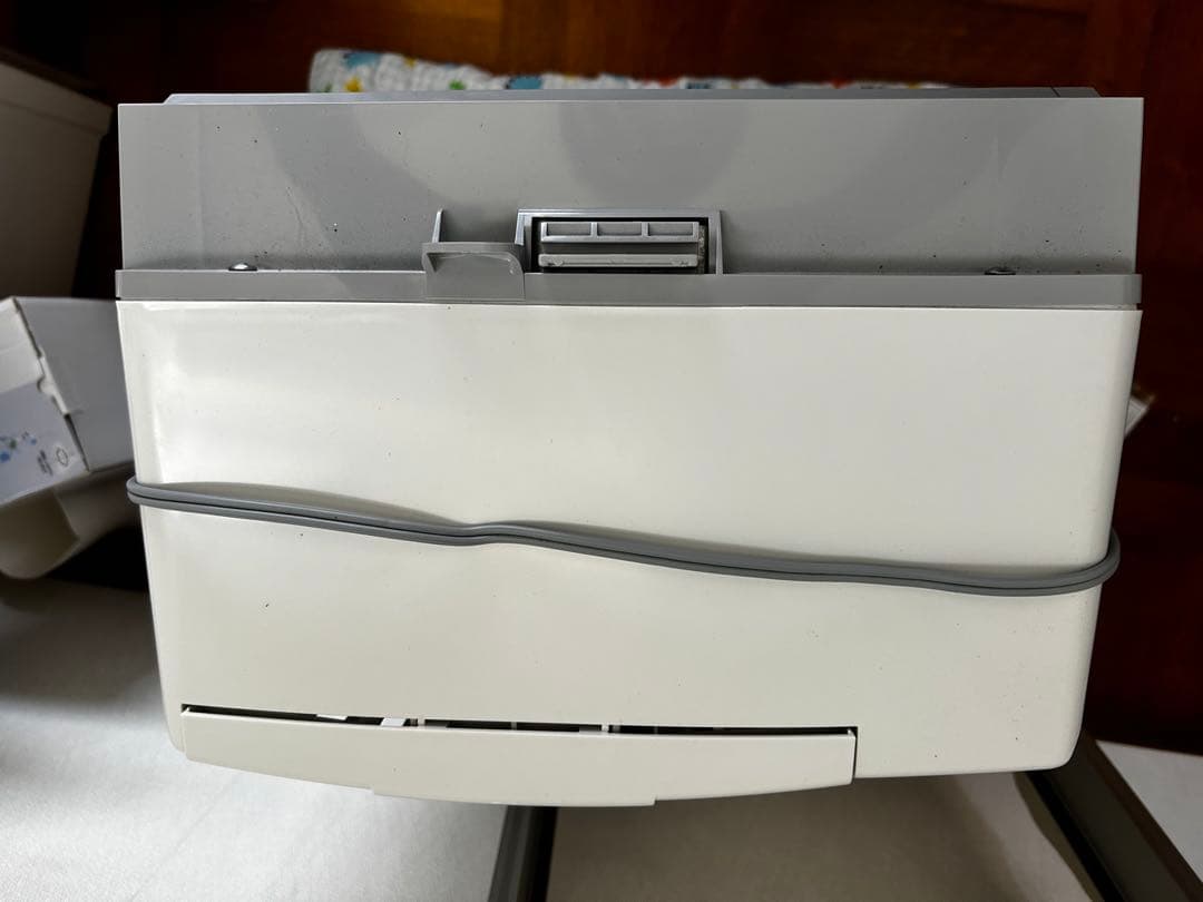 美品　コロナルームエアコン CW-1624R 2024年製