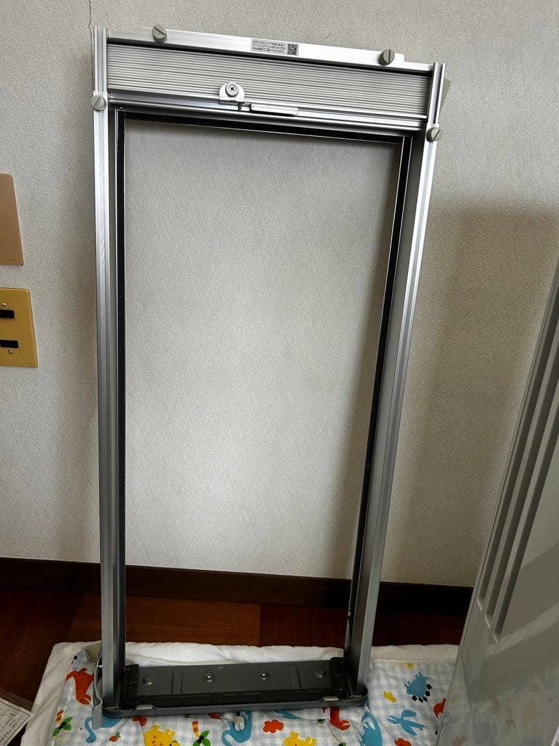 美品　コロナルームエアコン CW-1624R 2024年製