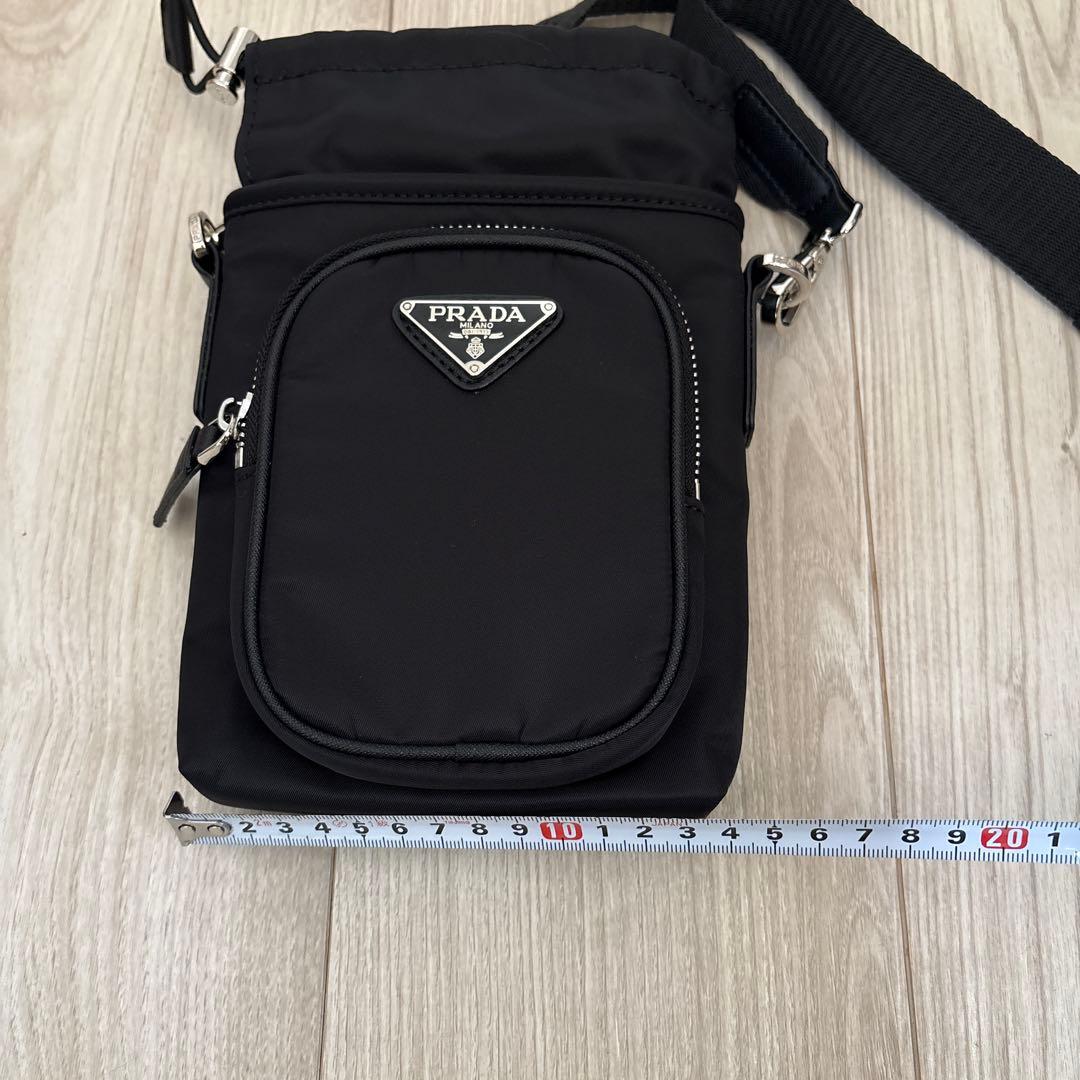 プラダ ノベルティ スマホ ショルダーバッグ