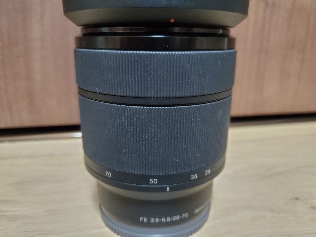 SONY FE 28-70mm F3.5-5.6 OSS ズームレンズ