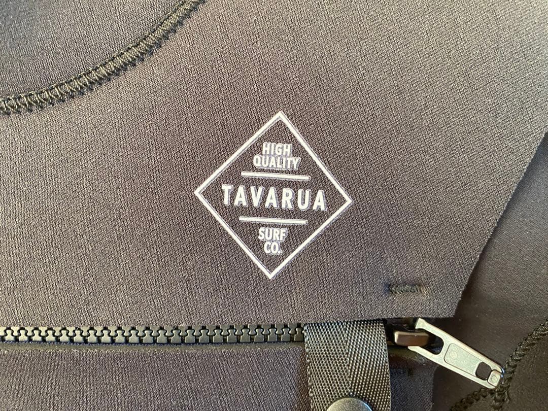 新品　未使用　TAVARUA タバルア ウェットスーツ