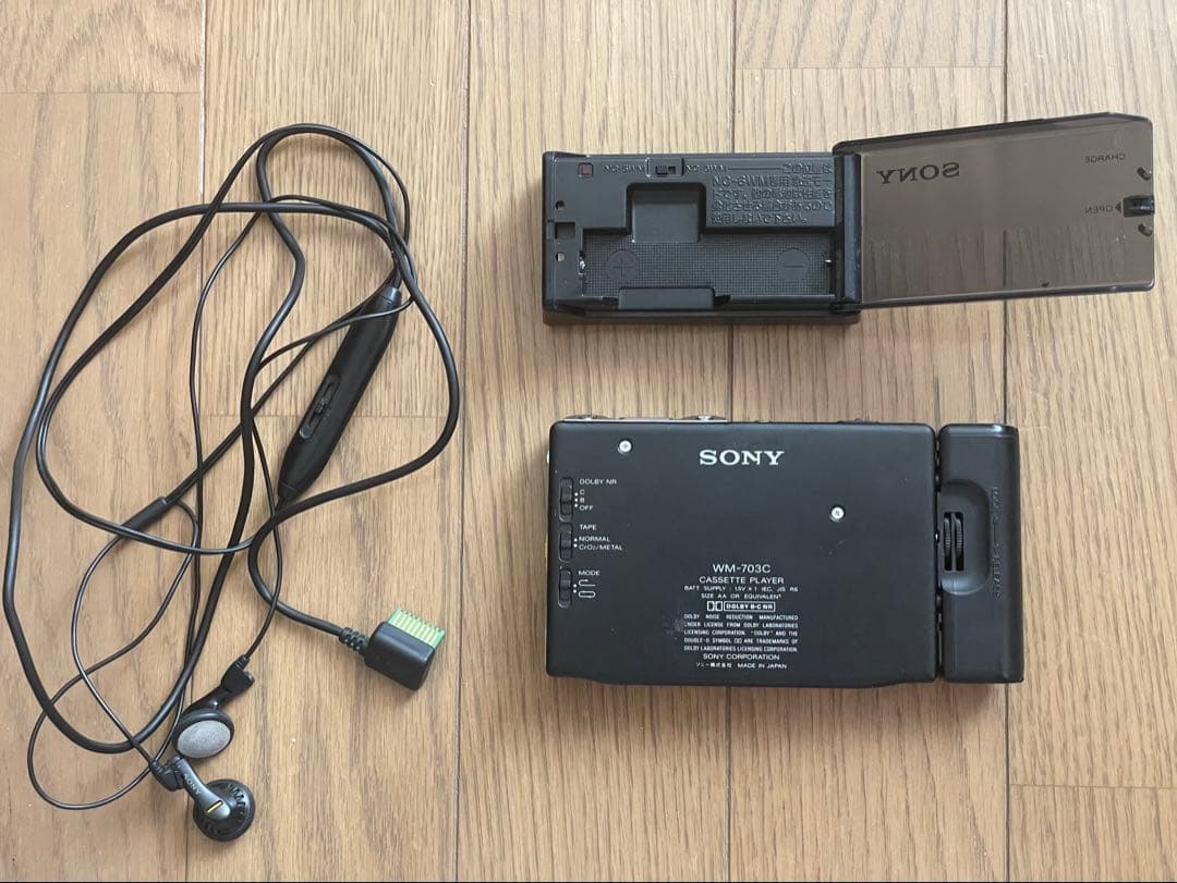 SONY WM-703C ウォークマン　カセットプレーヤー ジャンク品