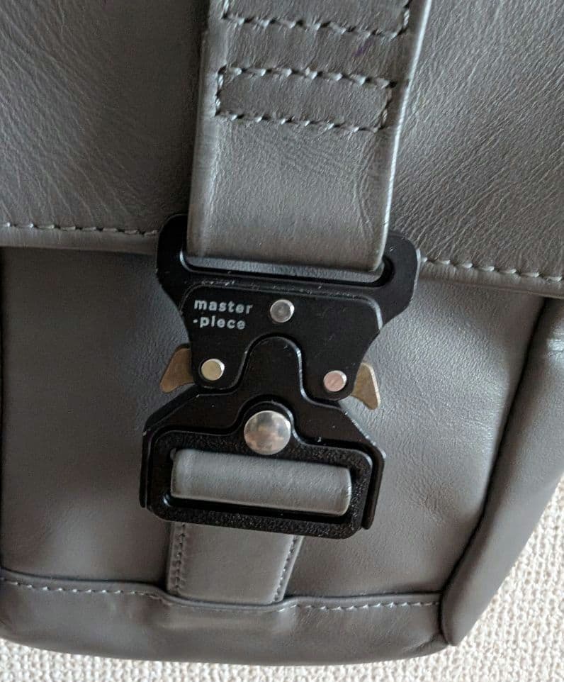 master-piece (コンフィ) ショルダーバッグ グレー