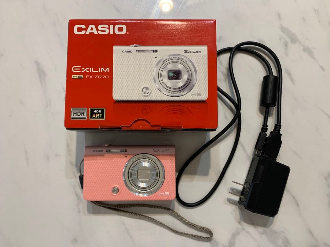 【美品】箱有り CASIO デジタルカメラ EXILIM EX-ZR70PK