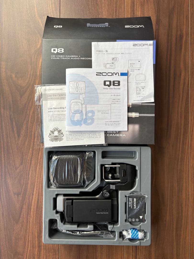 ビデオカメラ ZOOM Q8