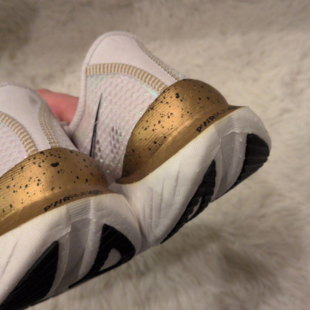 23cm サッカニー エンドルフィン プロ 3 ランニングシューズ 新品