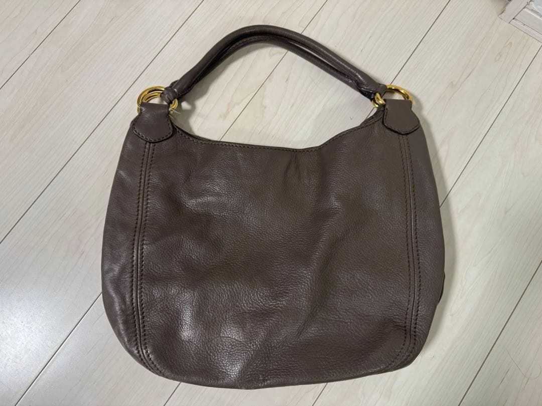 miu miu レザーバッグ