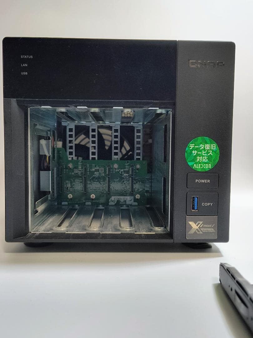 QNAP NAS TS-473 4ベイ　メモリ42GB