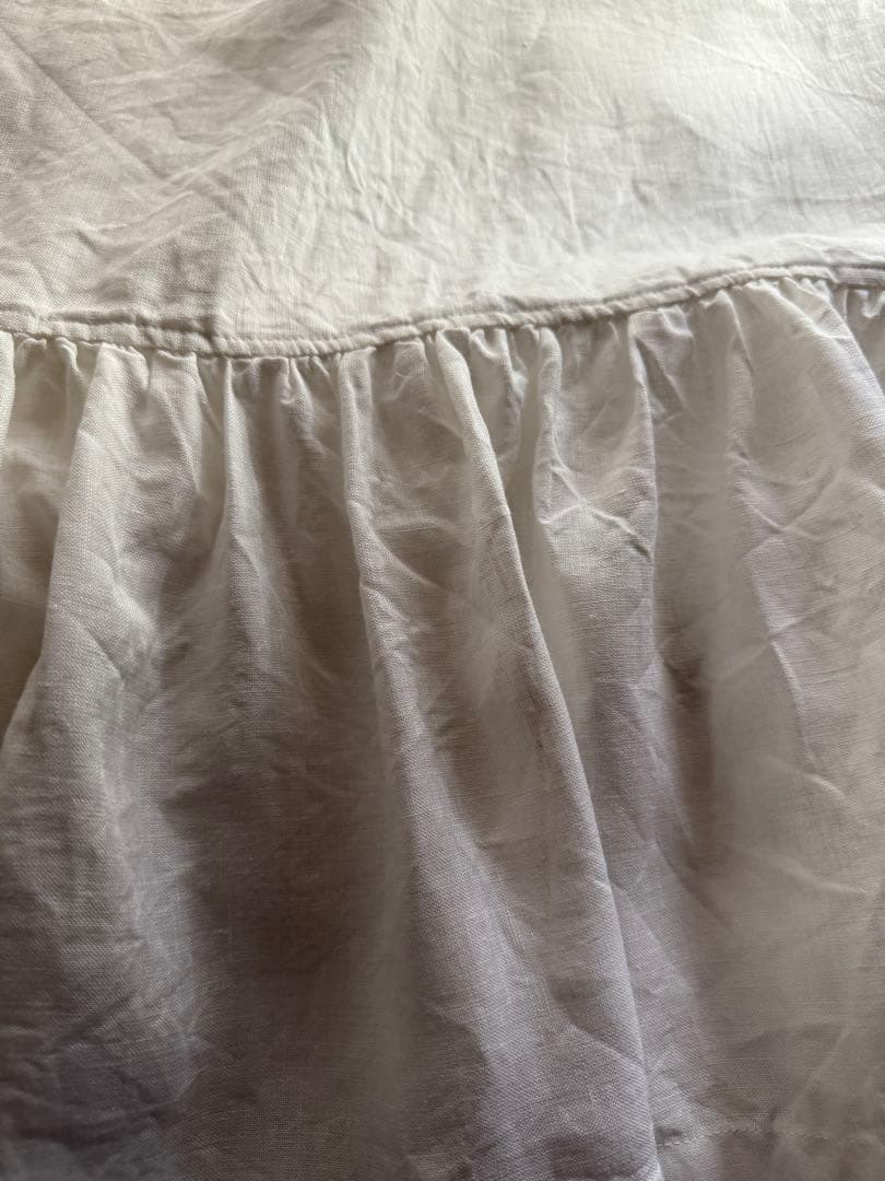 ホワイトリネンとキャベッジ&ローゼズの爽やかフリフリカーテン