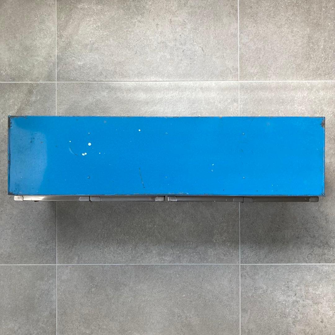 駄菓子屋ブリキ ケース　4枚扉　ガラス窓　仕切付　縦30cm×横79cm