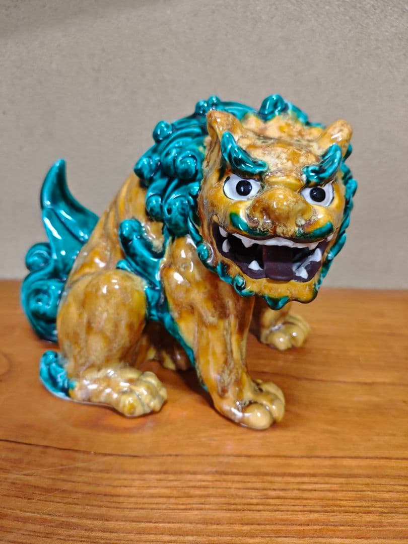 浅蔵 五十吉 九谷焼 陶器製 獅子の彫刻 置物 木箱付き