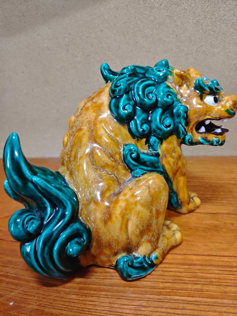 浅蔵 五十吉 九谷焼 陶器製 獅子の彫刻 置物 木箱付き