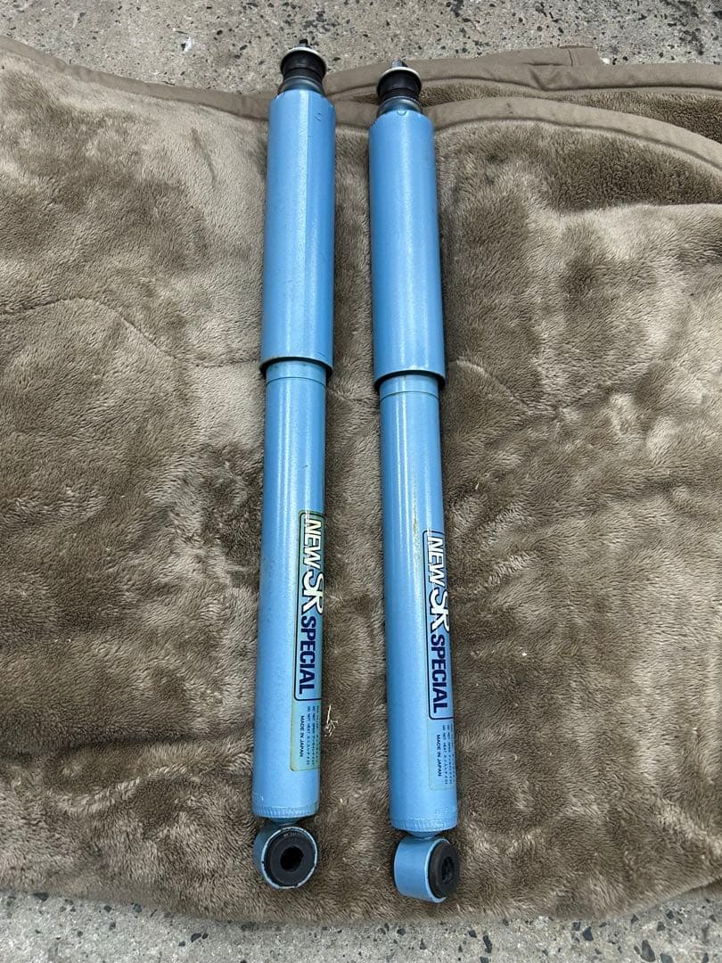 M*S様 510ブルーバード カヤバ　リアショックアブソーバー　早いもの勝ち！