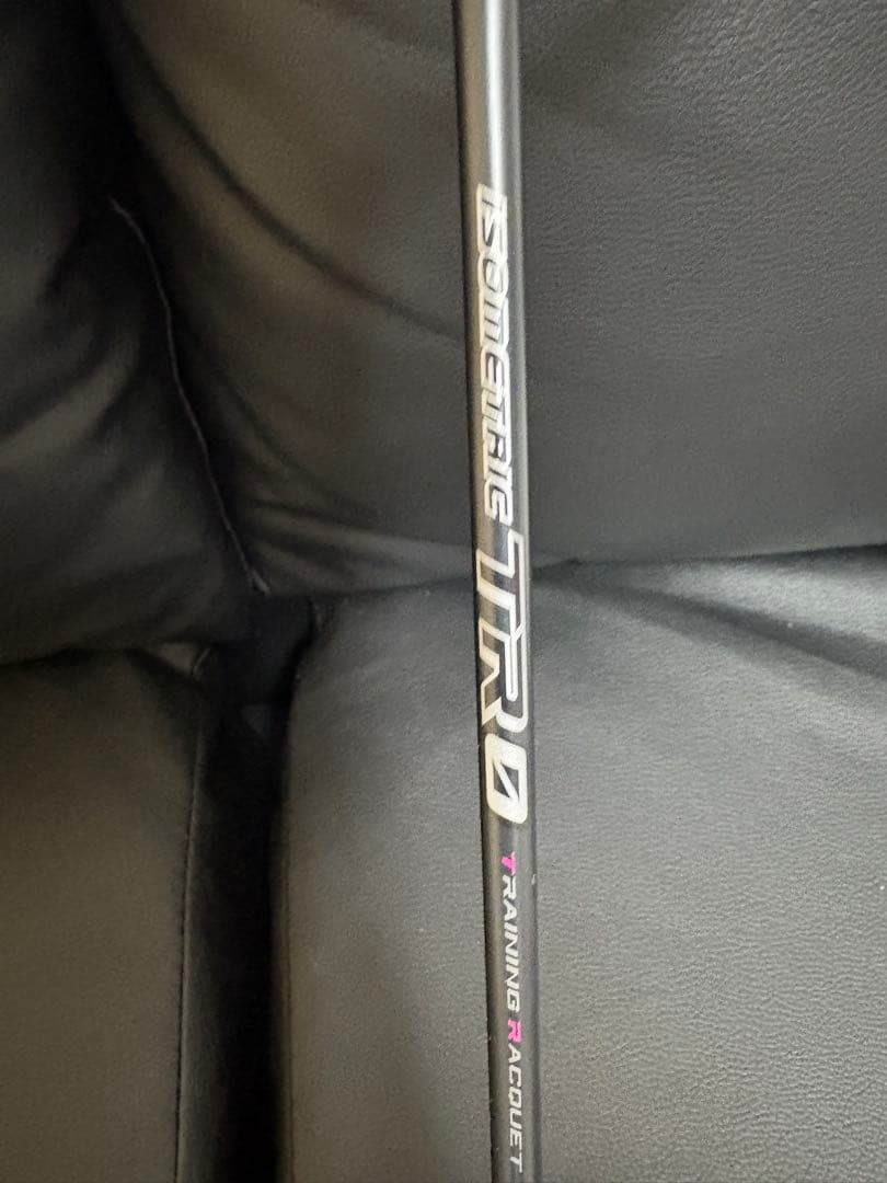 ヨネックス　Isometric TR0 トレーニングラケット 黒/ピンク