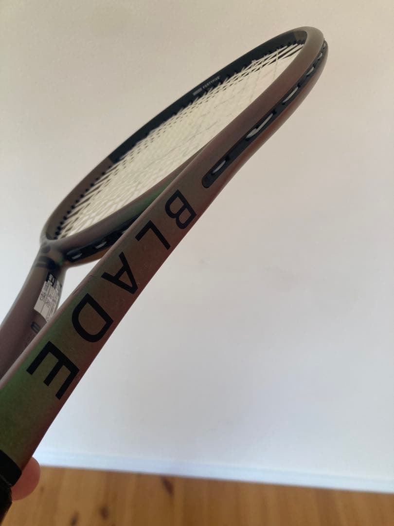 ラケット(硬式用) BLADE 100 V8