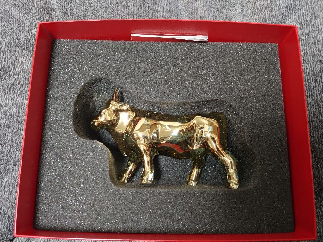 バカラ クリスタル 干支 丑 オックス 雄牛 ゴールド
