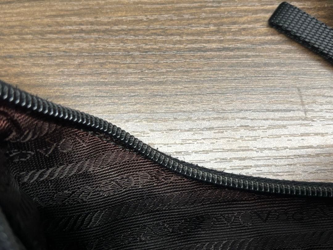 prada ショルダーバッグ