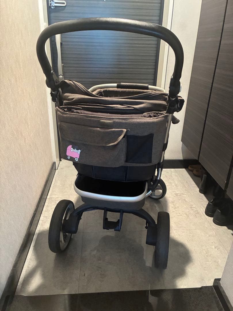 ピッコロカーネ　ベント　カーキ色