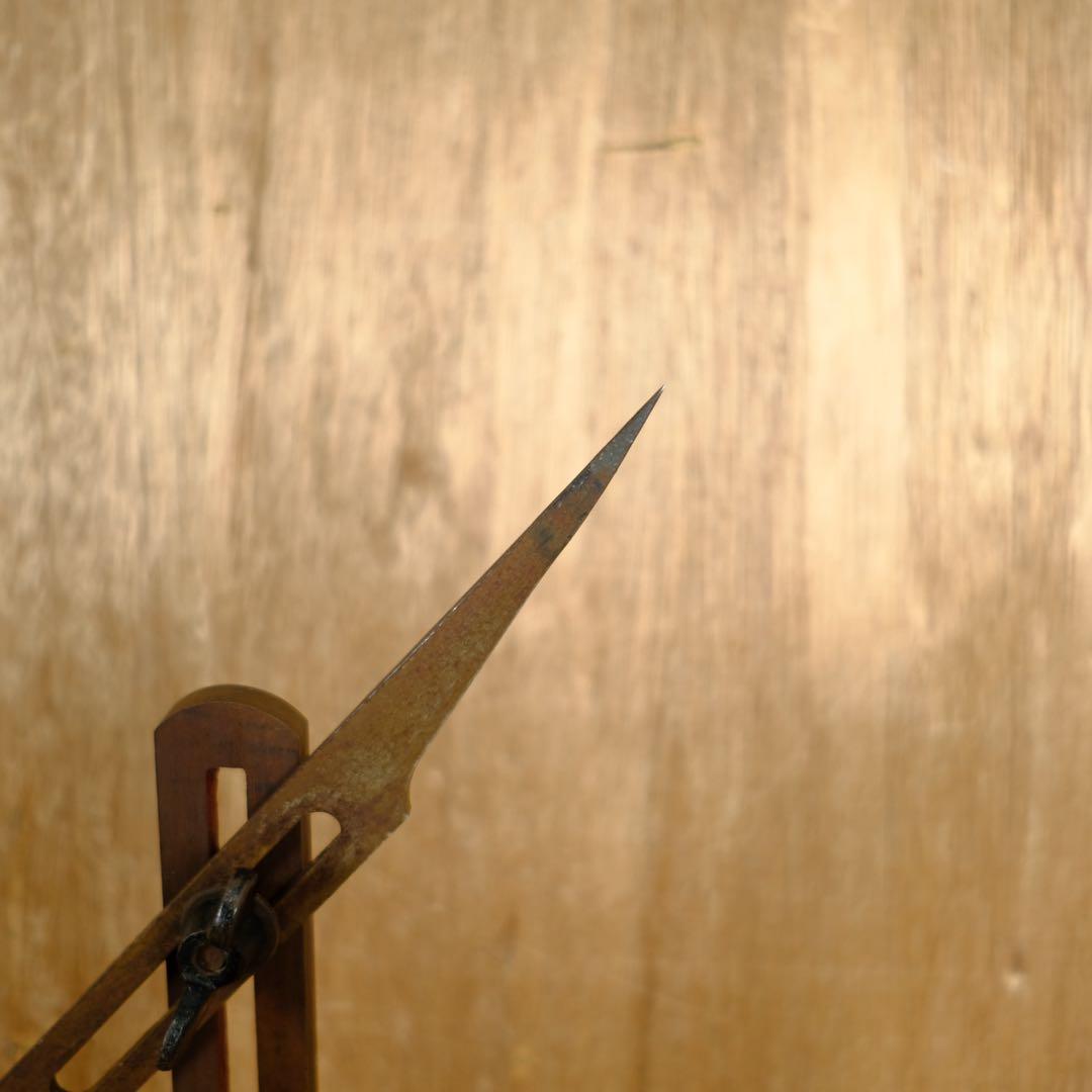 アンティーク　鉄製　トースカン　古道具　オブジェ　インテリア　彫刻　陶芸