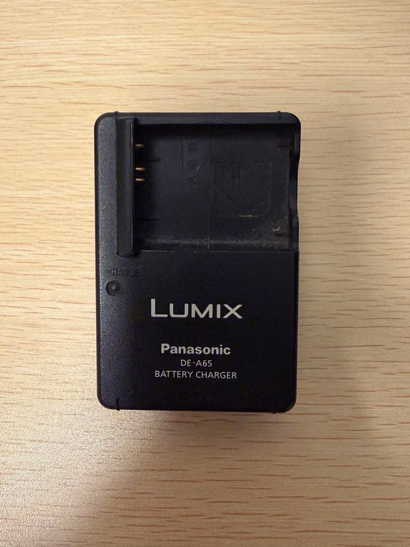 【動作確認済み／準美品】LUMIX DMC-TZ10 バッテリー＋ケース付き