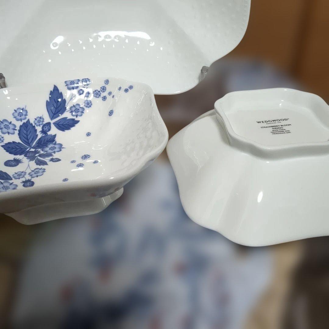 ウェッジウッド　 ストロベリーブルームインディゴ　ボウル大小3点セット