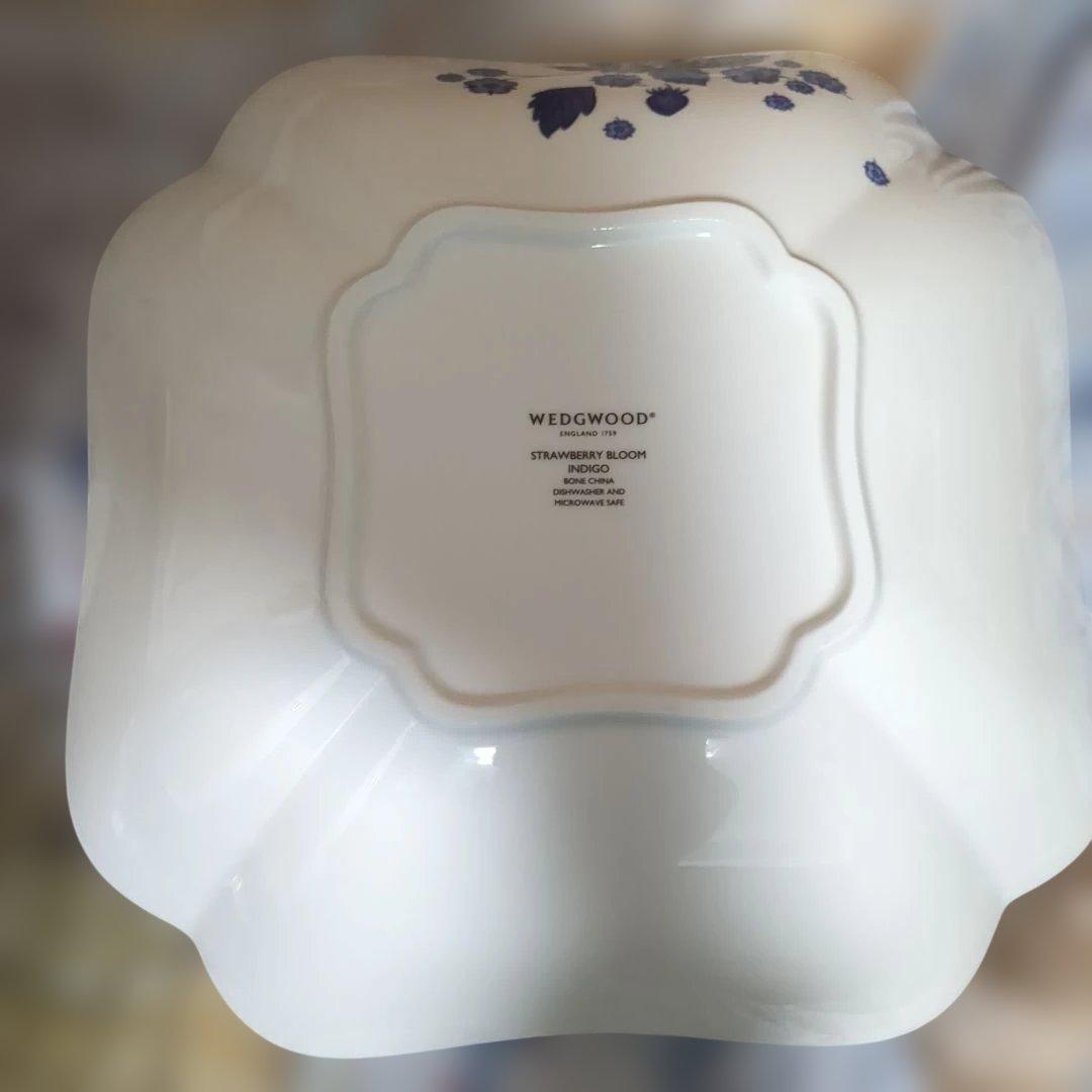 ウェッジウッド　 ストロベリーブルームインディゴ　ボウル大小3点セット
