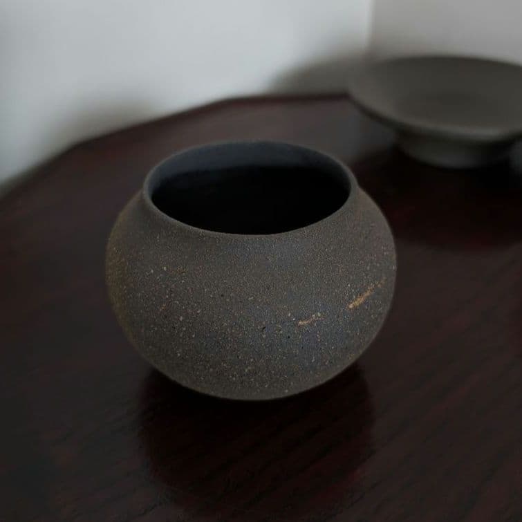 村上直子 パオ＆ユーポス うずらマグ shiromoegi