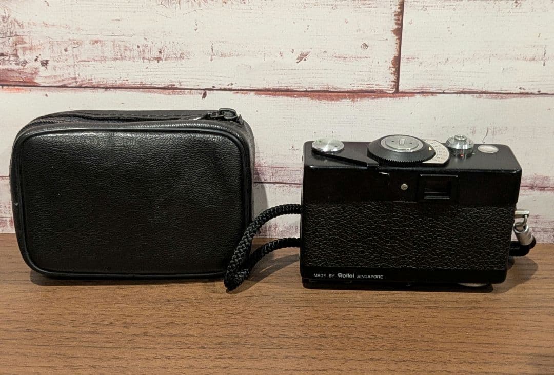 Rollei 35 LED 黒 希少なケース付 ジャンク扱い