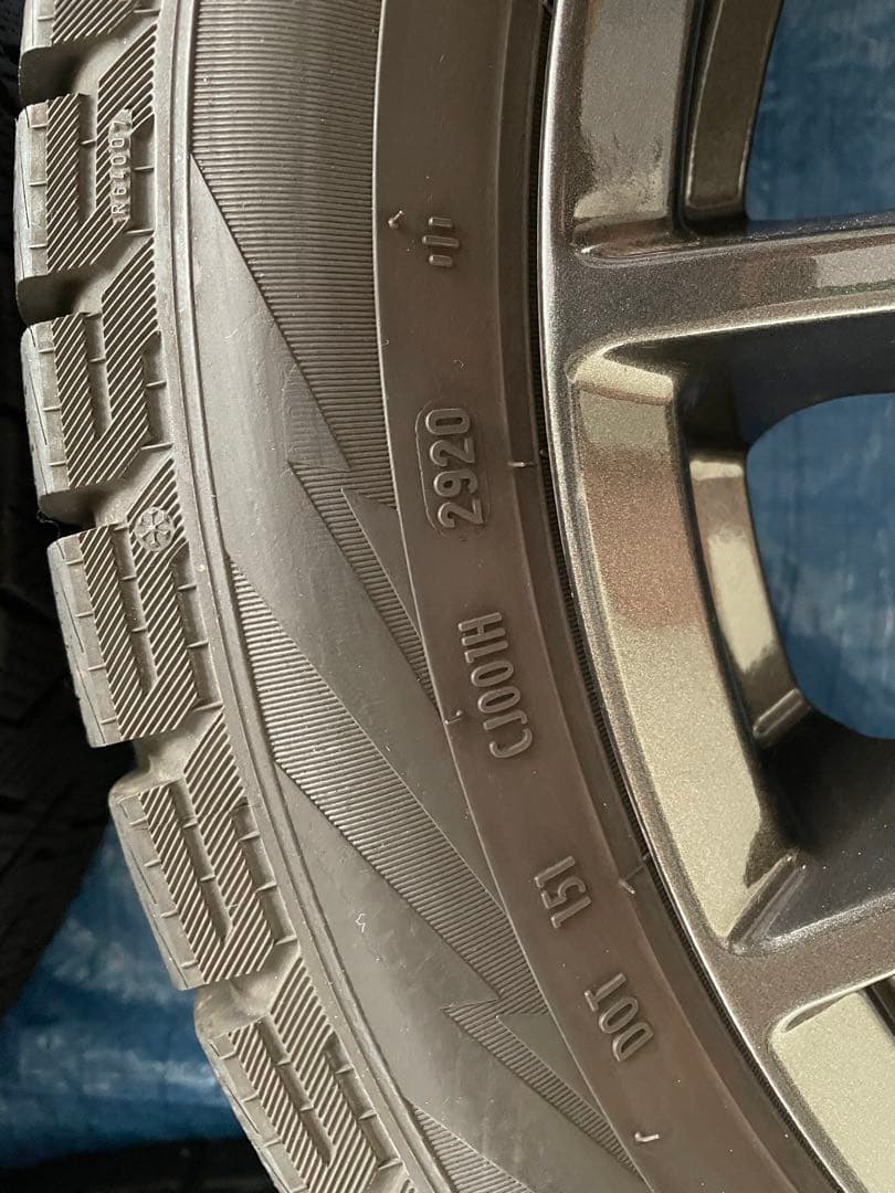 ＶＷ　GOLF Ｒ　スタッドレスタイヤ＋ホイール　17インチ