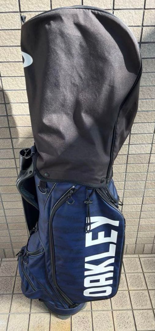 OAKLEY ネイビー キャディバッグ　ゴルフバック
